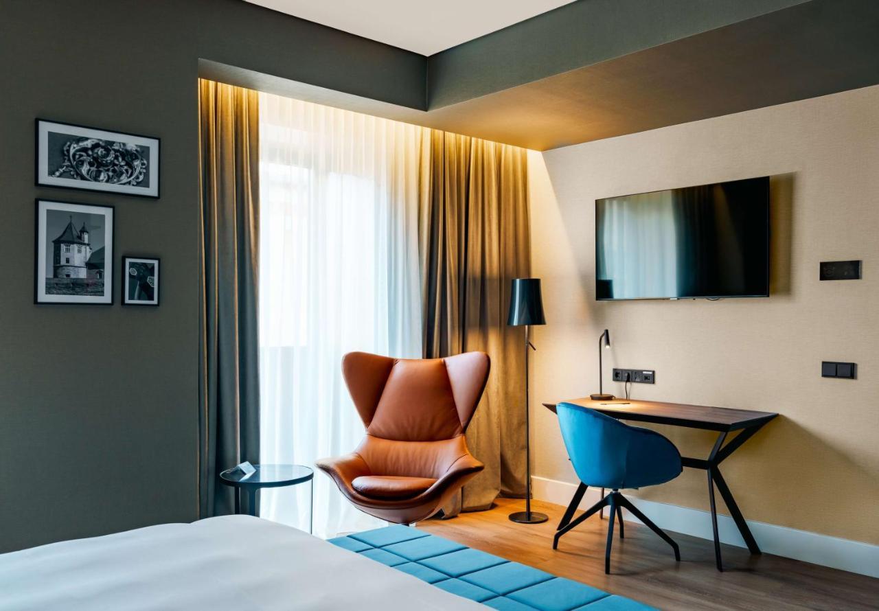 Radisson Blu Aurum Hotel, Brasov Bagian luar foto
